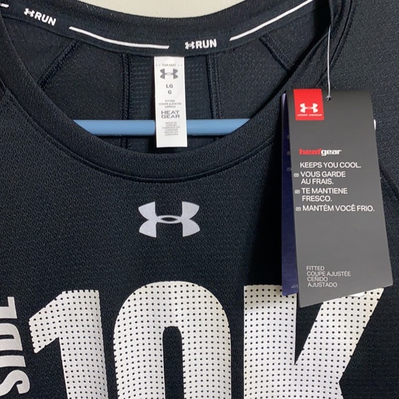 6 Hr. Sale Nwt Under Armour Black Heat Gear Tshirt - Picture 13 of 13
